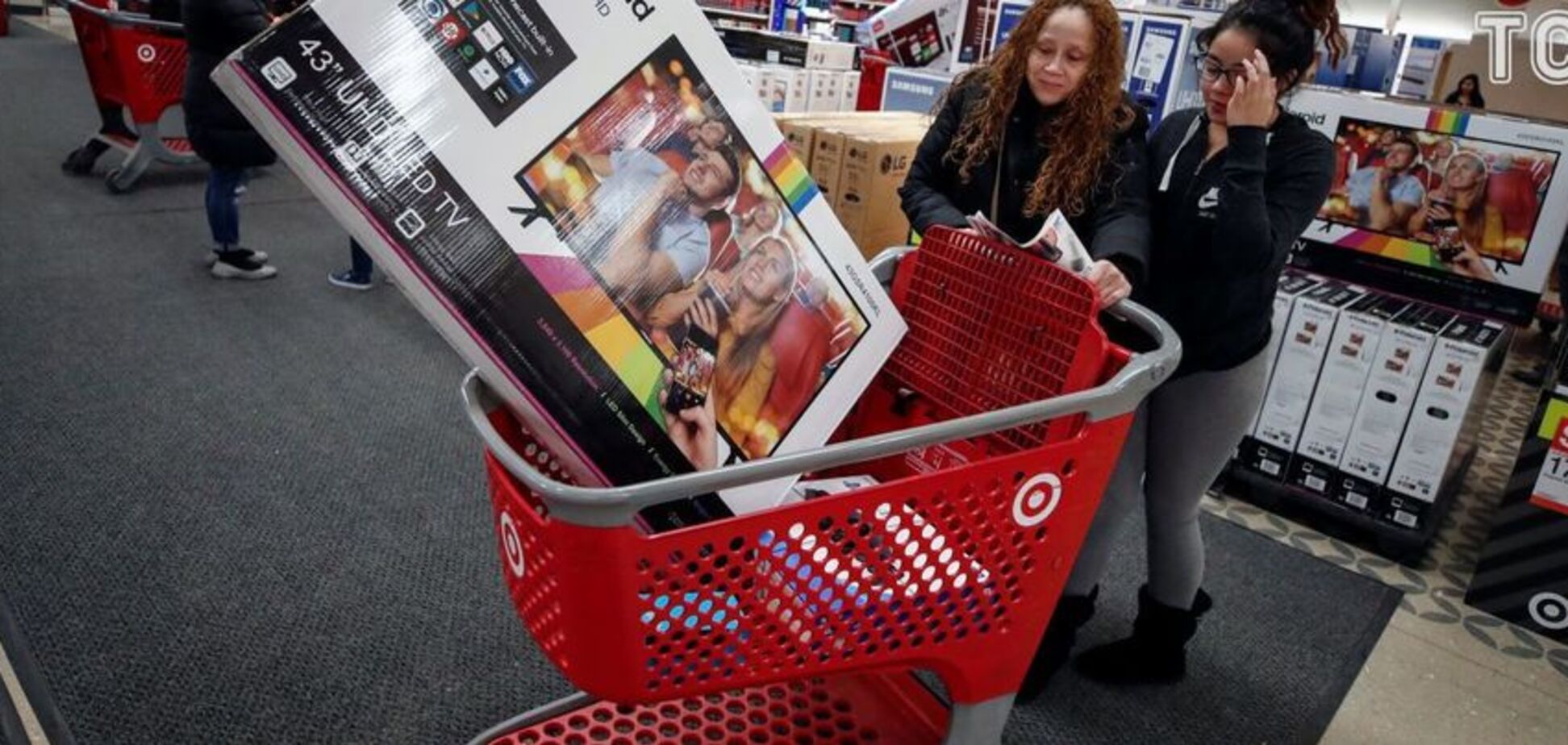 В Украине грядет 'черная пятница': что категорически не стоит покупать