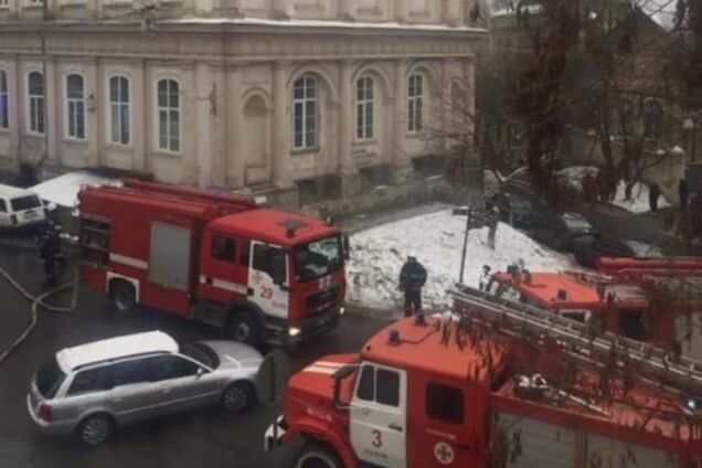 У Львові загорілася обласна лікарня: подробиці інциденту