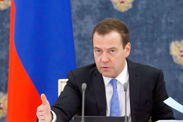 Тонкий слух Медведева раздражает одно слово