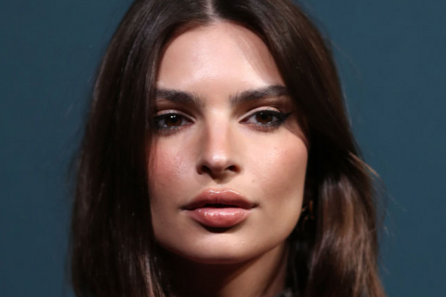 ''Надеюсь, меня поддержат'': Ратаковски рассказала, почему любит раздеваться на публике