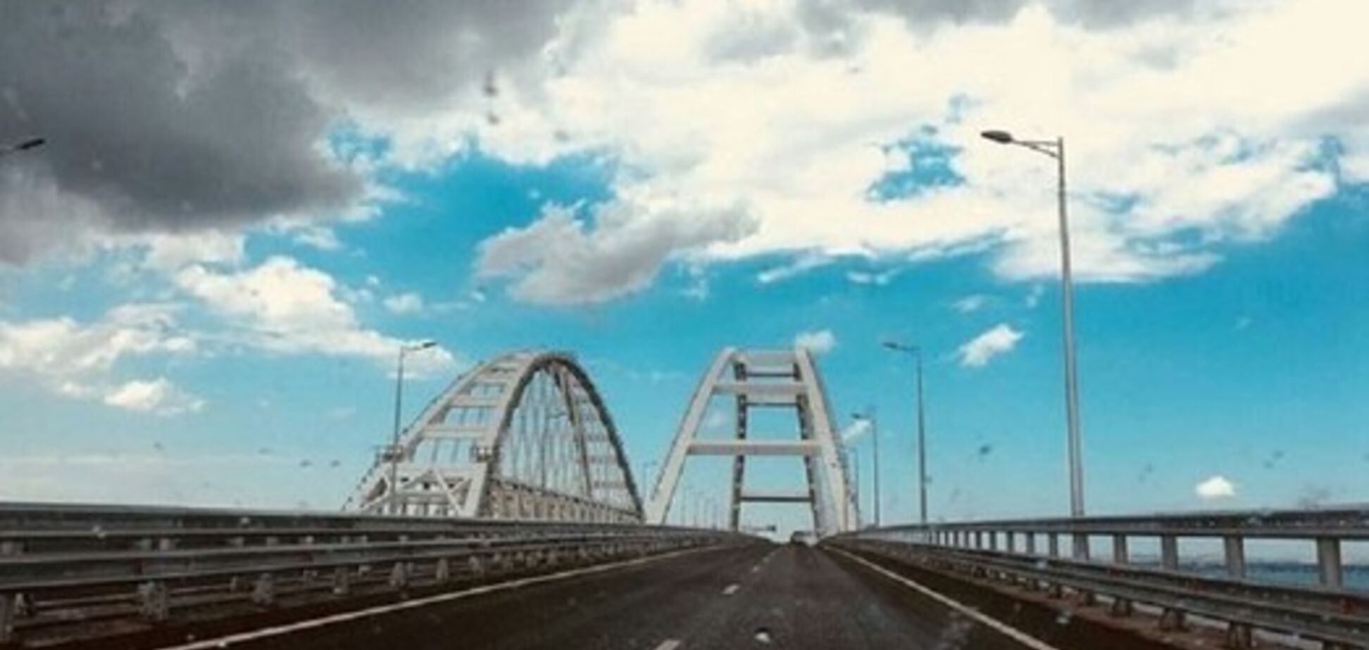 Керченский мост как тотализатор: рухнет, треснет или лопнет
