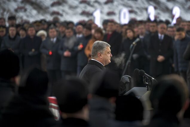 ''Ненавидят и боятся Украину'': Порошенко назвал Россию ответственной за Голодомор