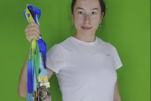 Чемпіонку з пауерліфтингу розчавив насмерть автобус