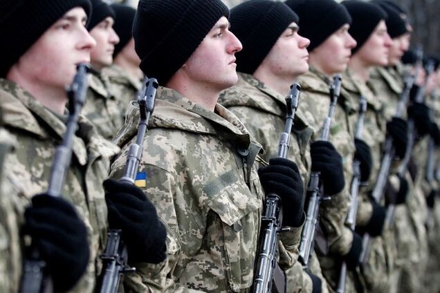 Воєнний стан в Україні: названо наслідки для економіки