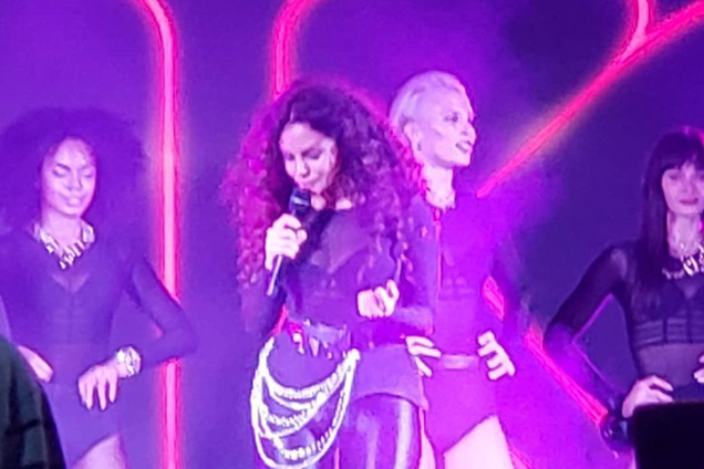 В Харькове неизвестные пытались сорвать концерт Насти Каменских: подробности