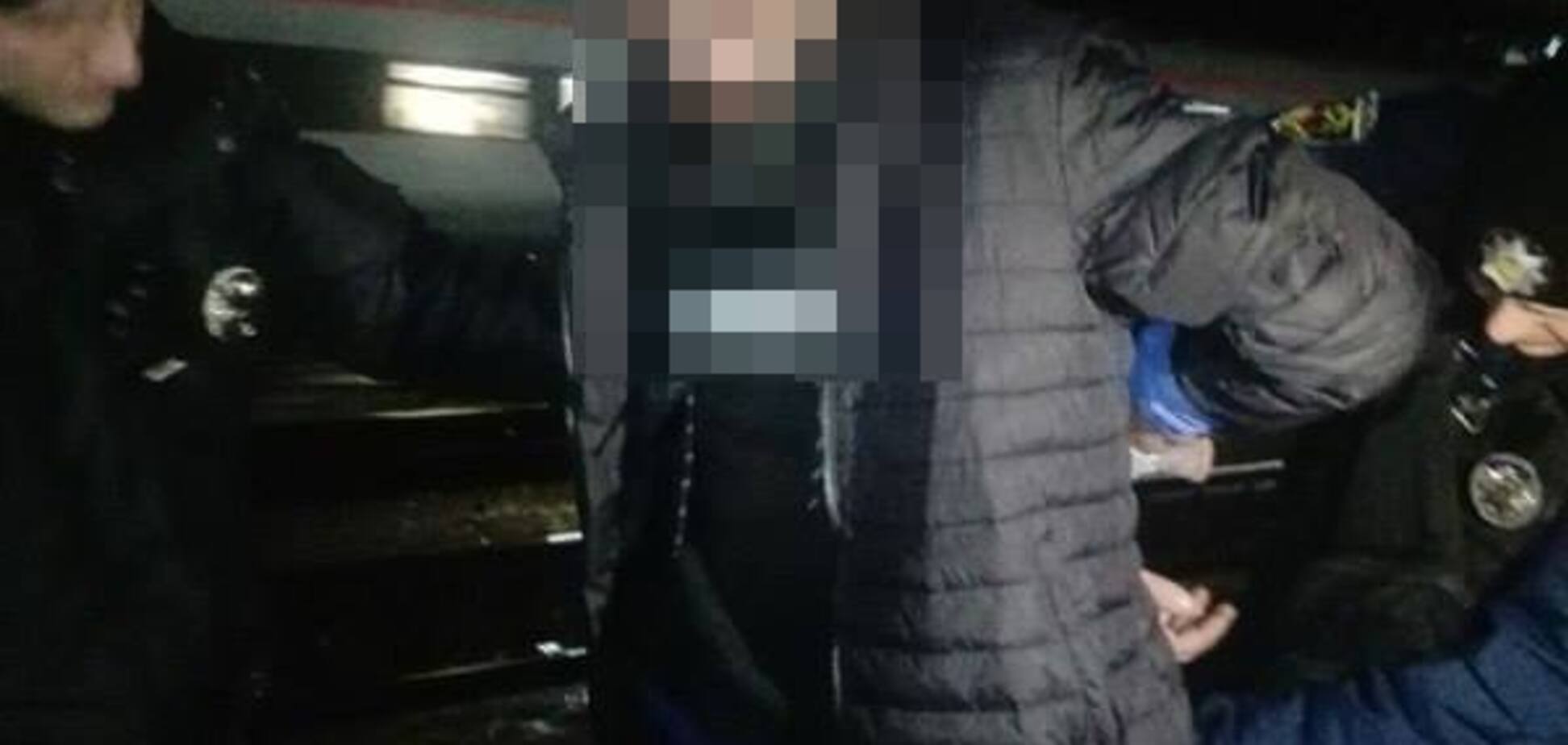 В Запорожье задержали пассажира, обворовавшего проводника поезда