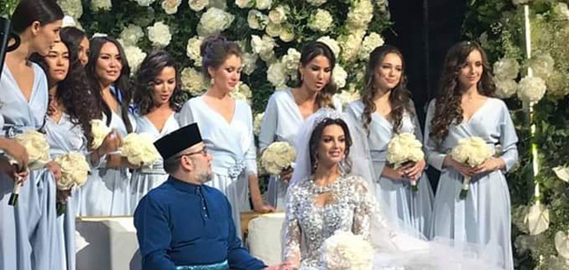 Король Малайзії одружився із 'Міс Москва-2015': фото розкішного весілля