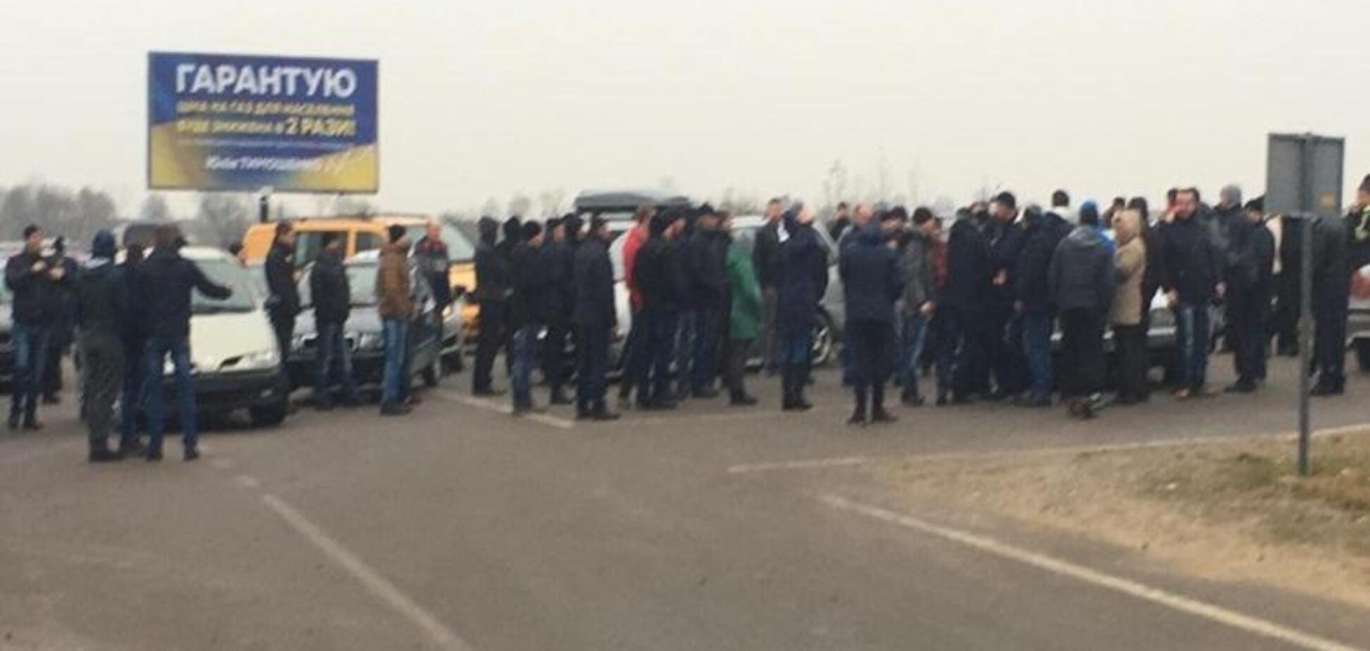 ''Евробляхеры'' устроили блокаду на границе Украины: какие КПП скованы пробками 