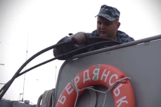 ''Молодые и опытные'': в сети показали команду захваченного Россией катера