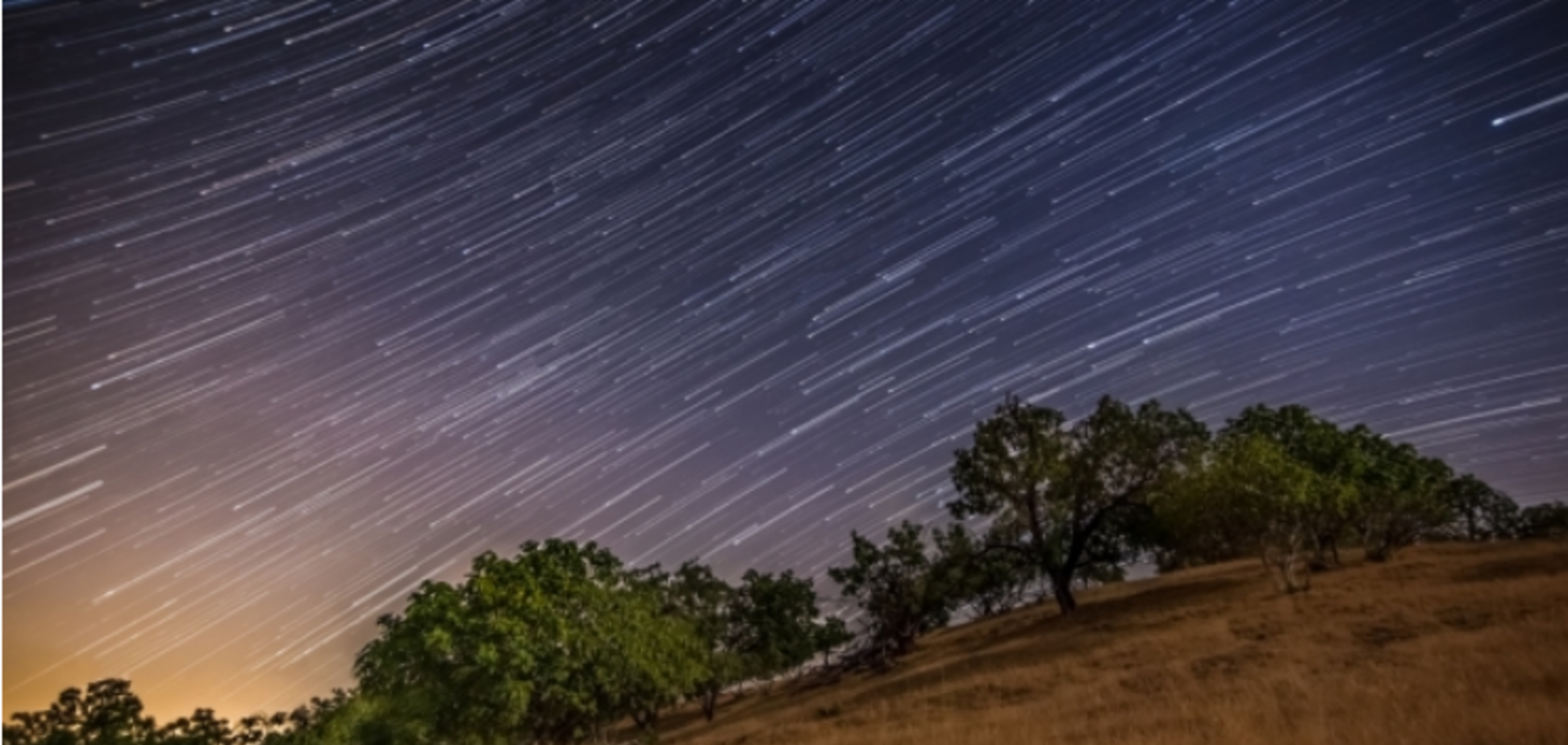 Над Украиной пролетят два звездопада: когда и где смотреть