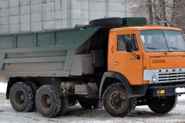 Смертельна ДТП під Запоріжжям: КамАЗ збив дітей і зник