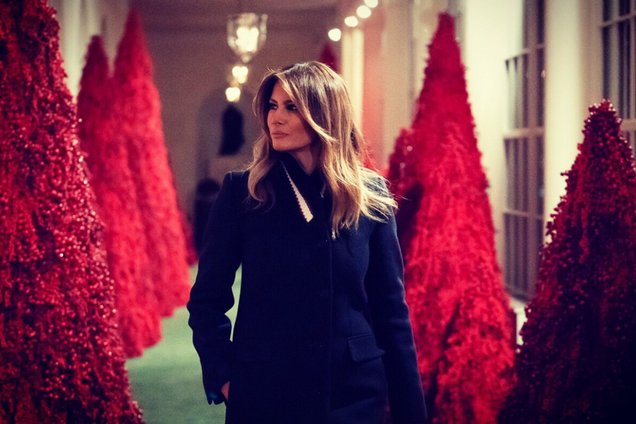 ''Криваві ялинки'': відео з дружиною Трампа з Білого дому стало хітом в мережі