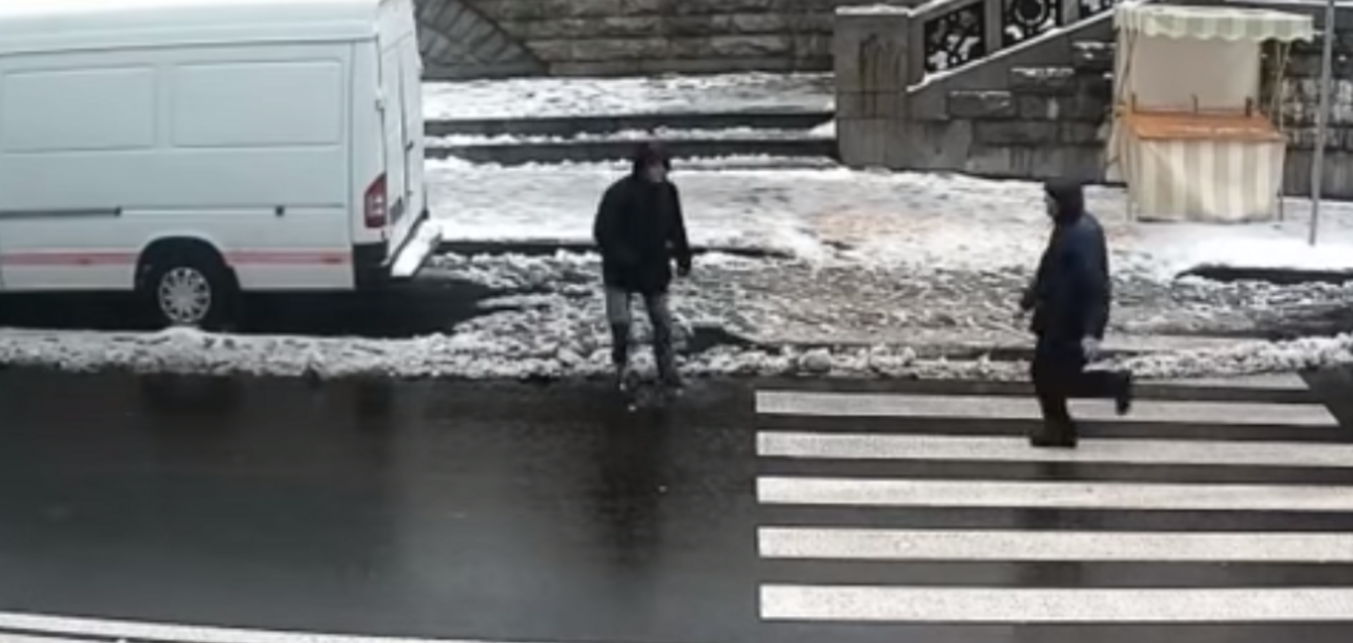 У Києві спіймали ''палія'' Андріївської церкви: опубліковано відео погоні