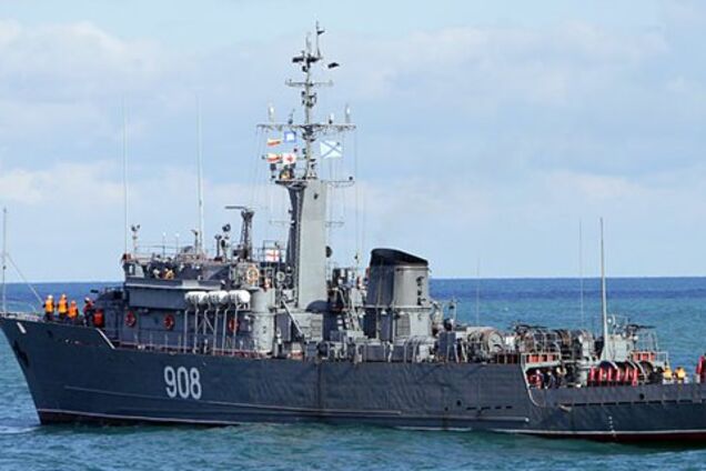 Військовий корабель Росії йде до Азовського моря