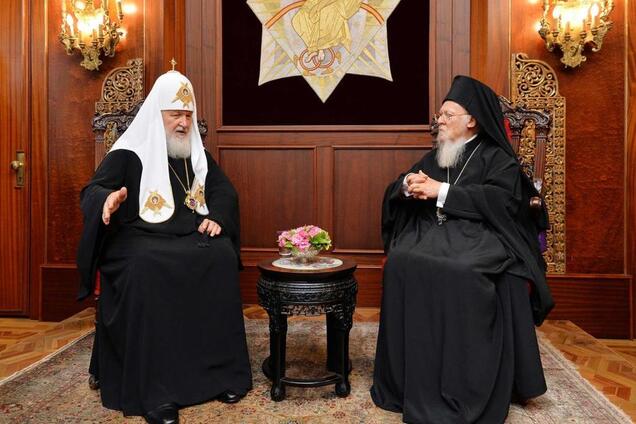 У РПЦ в Западной Европе забрали Томос: священник объяснил, что это значит