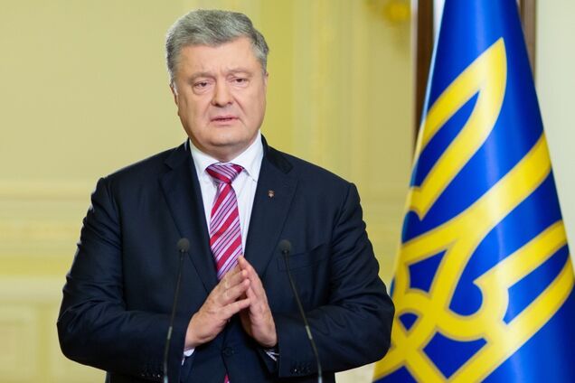 ''Хто в рясах, хто в лампасах'': Порошенко вказав на гріхи Росії через український Томос