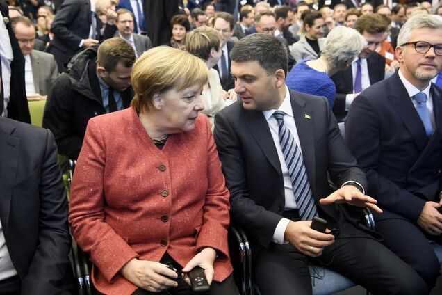 Меркель рішуче заступилася за Україну