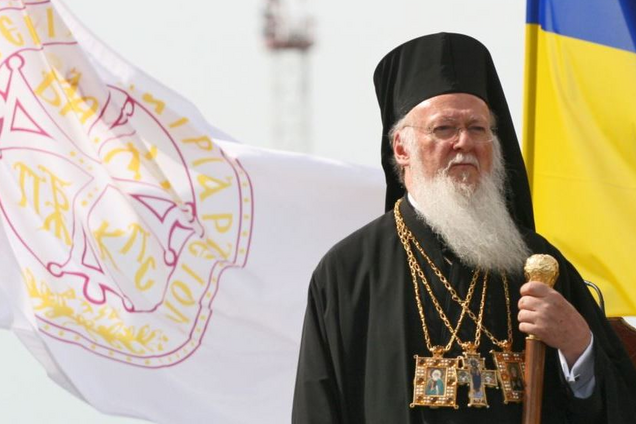 ''Конец российского православия'': в Украине ликуют из-за решения по Томосу