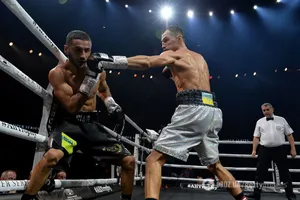 Знаменитый украинский боксер одержал уверенную победу в рамках WBSS