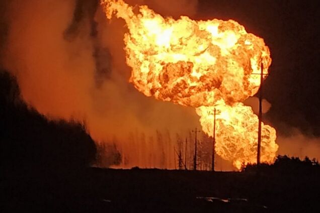 У Росії вибухнув газопровід: перші фото і відео вогняного пекла