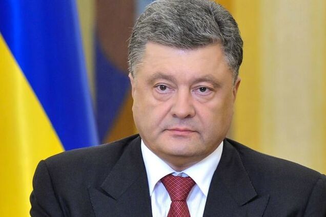Порошенко екстрено зібрав силовиків: що відомо