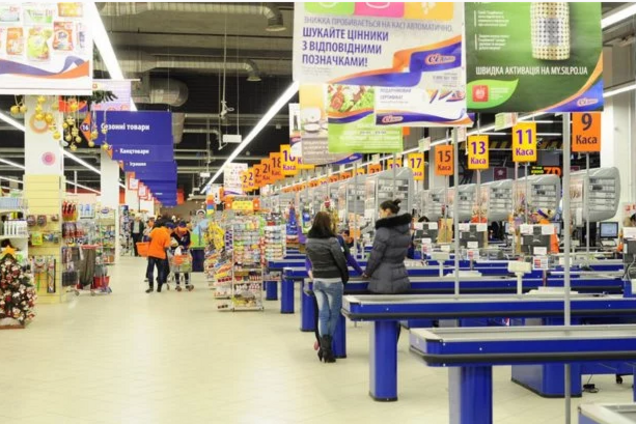 Кипяток на головы: в известном супермаркете Киева произошел 'горячий' инцидент