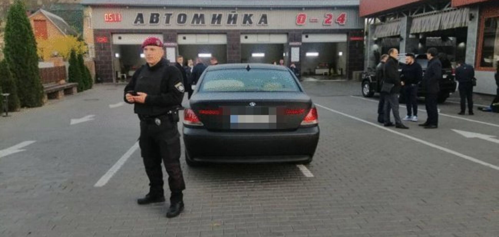 У Луцьку відбулася смертельна стрілянина: оголошено план 'Перехоплення'. Фото з місця НП