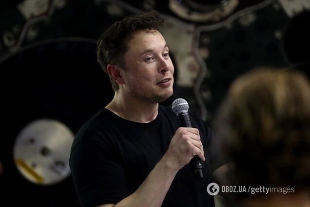 ''Готовимся к вечеринке'': Маск показал поездку в тоннеле Hyperloop