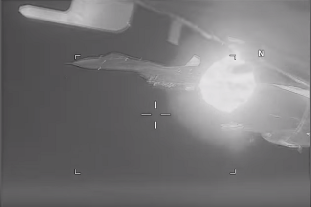 Літаки США і Росії ''зчепилися'' над Чорним морем: опубліковано відео