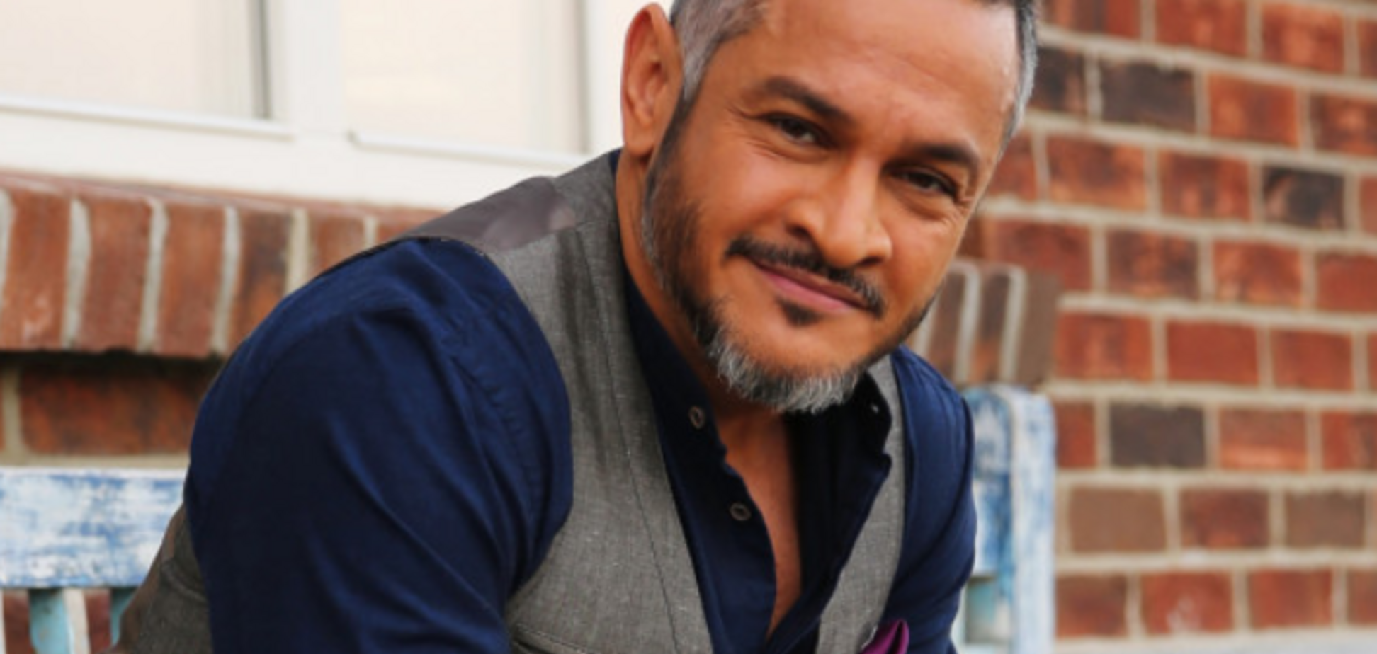 'Голый и мокрый': звездный кулинар поразил сеть откровенным видео с Колумбии