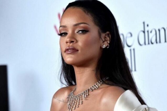 Рианна публично обвинила Трампа в нарушении авторских прав