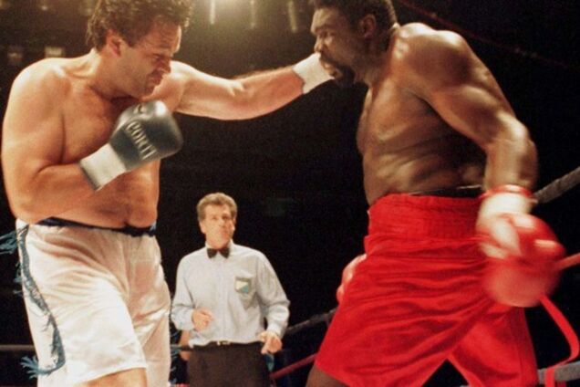 Известный боксер умер нелепой смертью: момент попал на видео