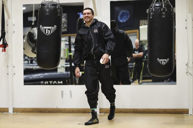 ''Саня маленький'': відомий український боксер оцінив перспективи Усика