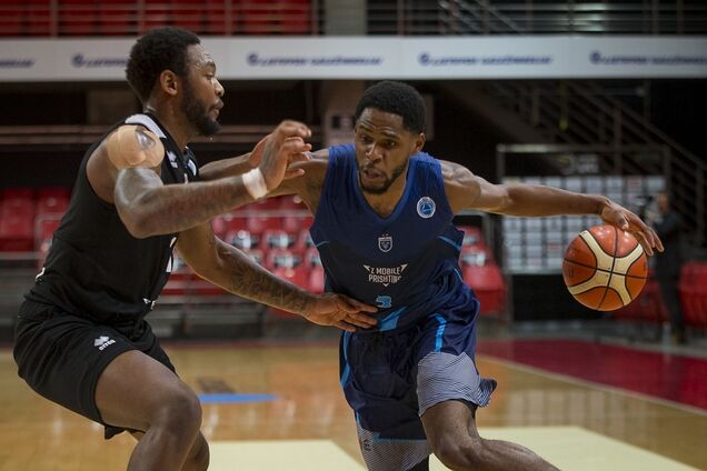 'Черкаськи Мавпы' и 'Днепр' уступили в Кубке Европы ФИБА