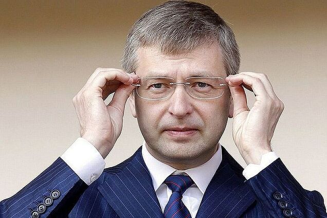 Акулам российского бизнеса вспороли брюхо