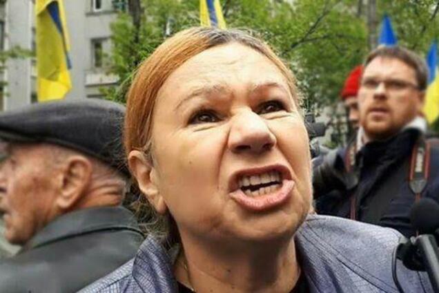 Лист Лаврову і кілограм золота: що знайшла СБУ в матері екс-регіоналки Бережної