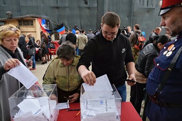 У мережі сплив список громадян України, які голосували за відділення Донбасу