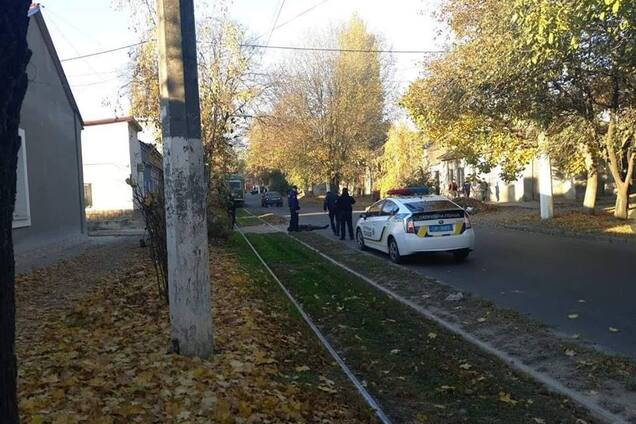 Кинувся на поліцію із сокирою: в Одесі застрелили підозрюваного у вбивстві