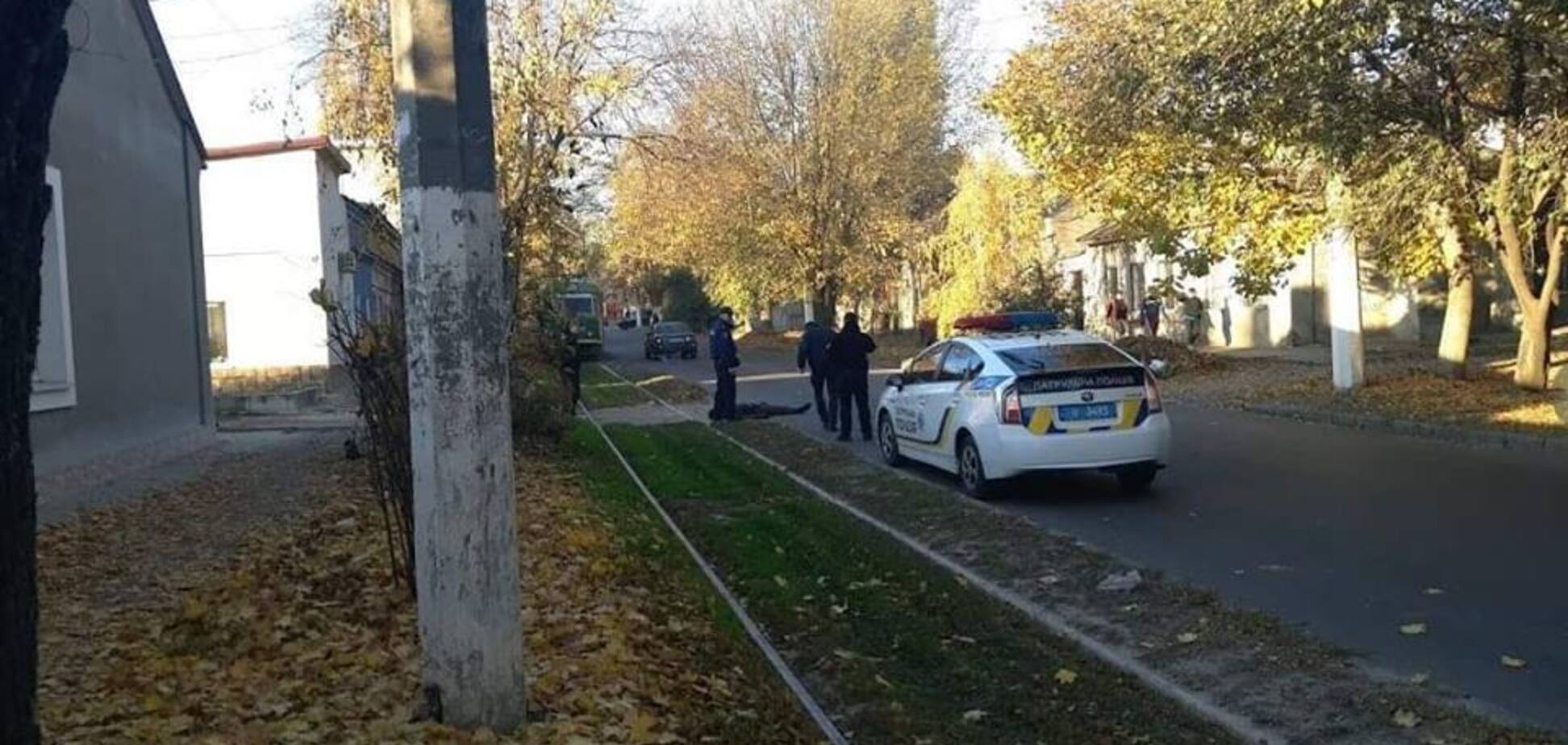 Кинувся на поліцію із сокирою: в Одесі застрелили підозрюваного у вбивстві
