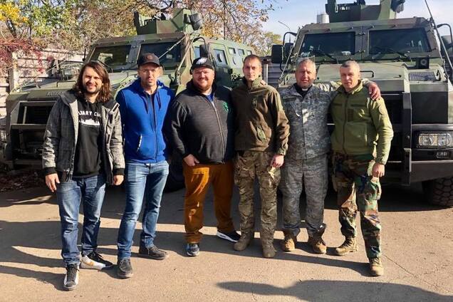 ''Спасибо всем за молитвы'': музыканты из США приехали с туром на Донбасс