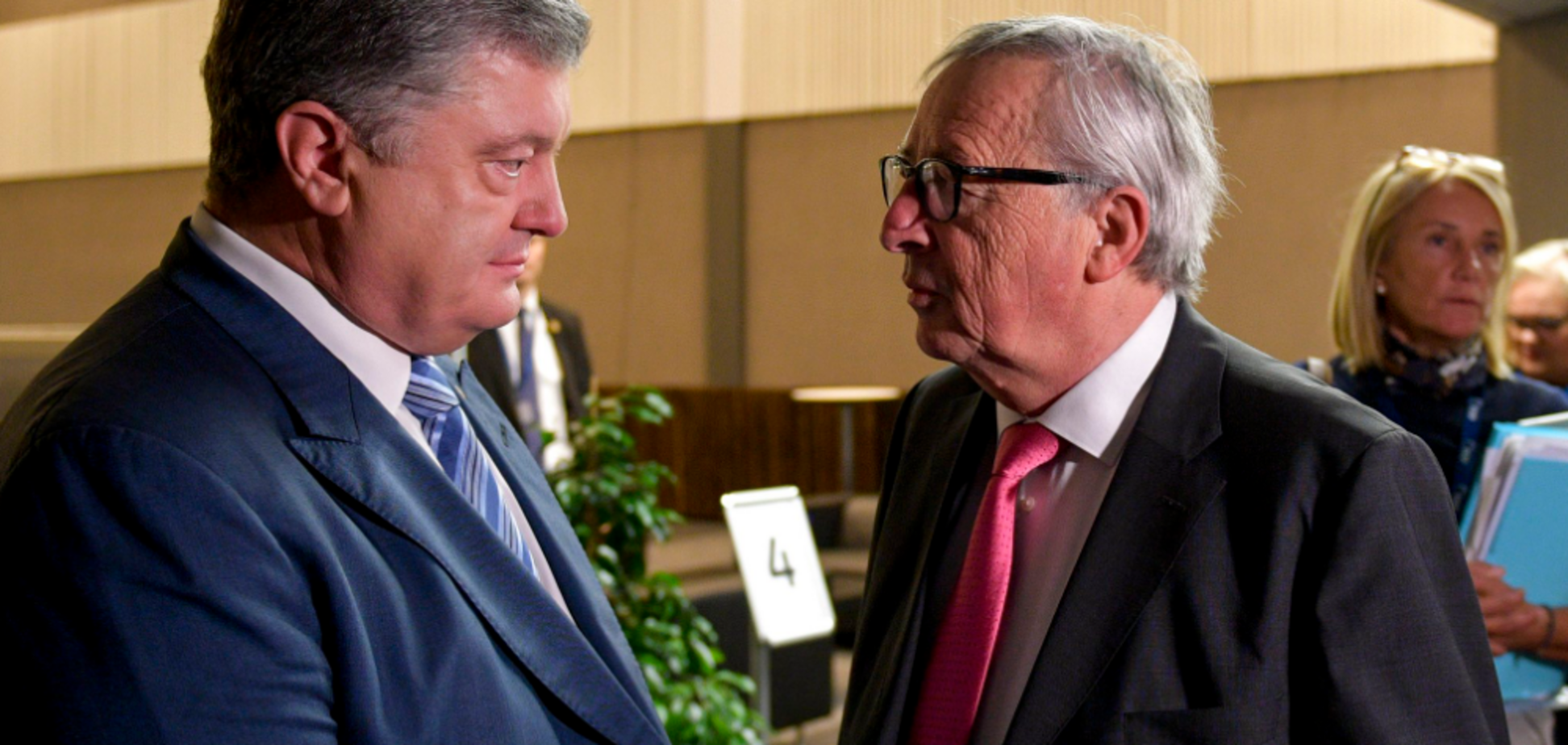 Порошенко розповів, коли чекати на перший транш від ЄС