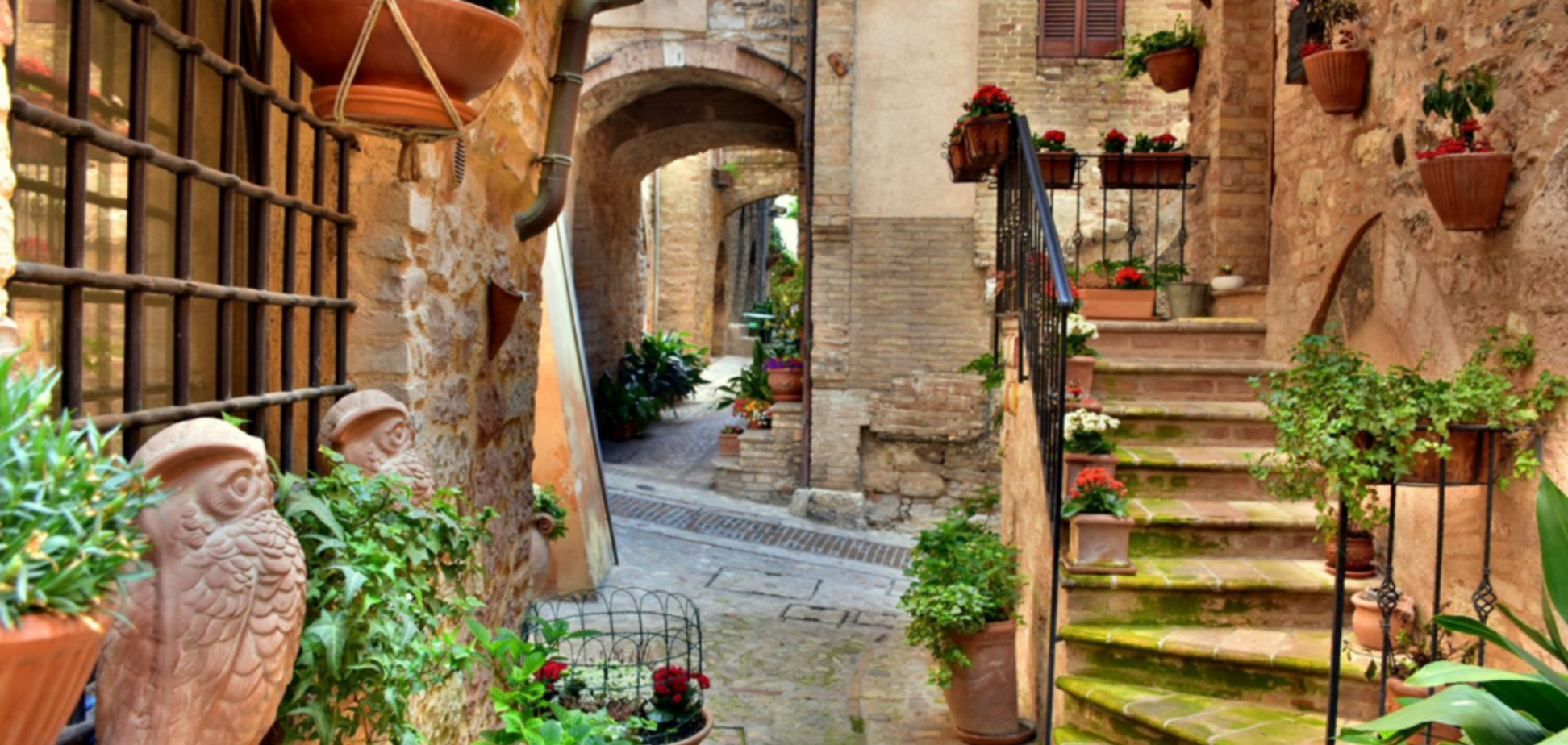 В сети появились красочные фото цветочного города Италии