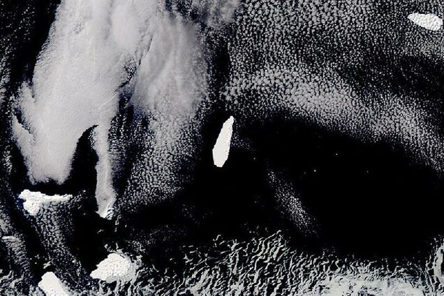 ''Передчуття швидкого кінця'': з космосу зняли гігантську ''труну''. Фотофакт