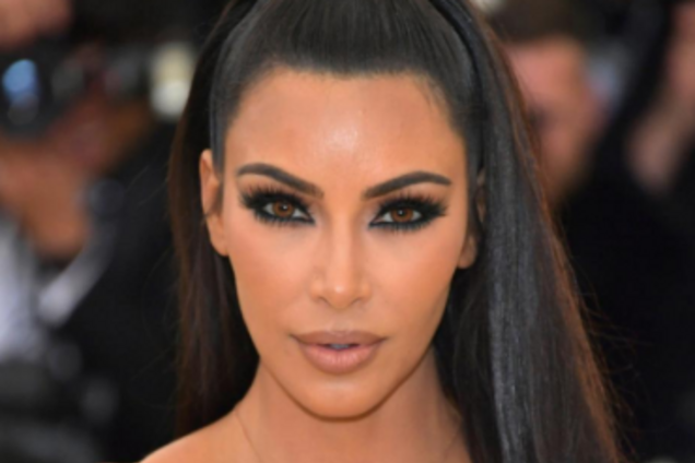 'Мне дали час': Ким Кардашьян срочно эвакуировали из-за пожара в Калифорнии