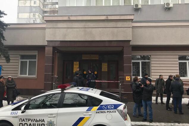 У Києві ''замінували'' два районні суди: ексклюзивне фото