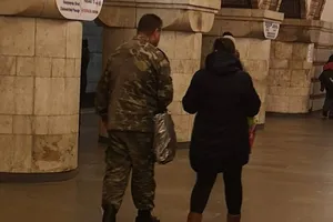 "Нищий без ног" в метро Киева