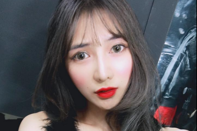 У Китаї знайшли найкрасивішу продавчиню риби: фото дівчини