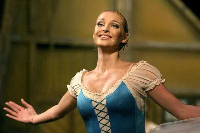 Пропонує інтим: Волочкова поскаржилася на домагання олігарха