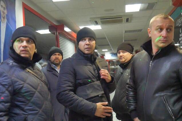 ''Рейдерське захоплення'' ТЦ у Києві: з'ясувалася причина сутичок