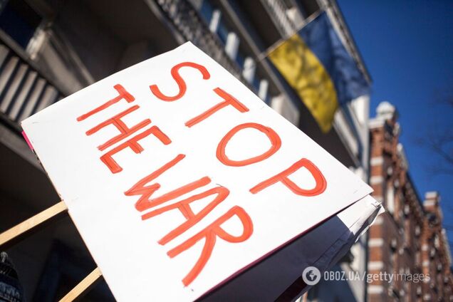 А зачем Путину нападать? Разве ему это выгодно?